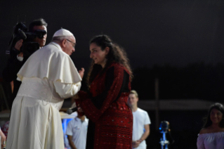 2-Apostolic Journey to Panama: Vigil with young people