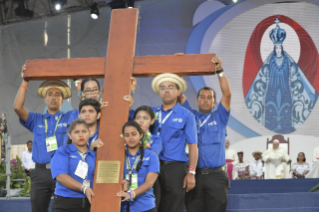 2-Apostolische Reise nach Panama: Kreuzweg mit den Jugendlichen