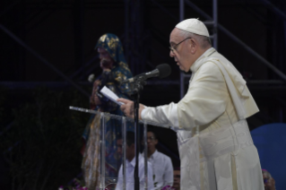 8-Apostolic Journey to Panama: Via Crucis with young people at Campo Santa Maria la Antigua – Cinta Costera