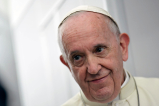 0-Apostolische Reise nach Panama: Pressekonferenz mit dem Heiligen Vater auf dem Rückflug nach Rom 