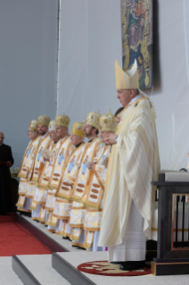 13-Apostolic Journey to Romania: Divine Liturgy with the Beatification of 7 Greek-Catholic Martyr bishops in the Field of Liberty in Blaj