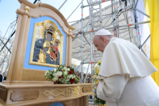 5-Viaje apostólico a Rumanía: Encuentro mariano con la juventud y las familias