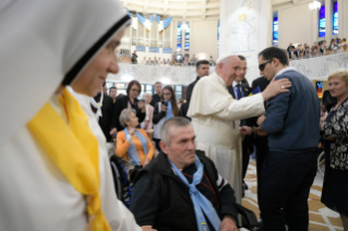 6-Apostolische Reise nach Rumänien: Besuch der Kathedrale St. Maria Königin in Iași