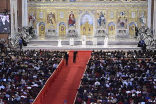 1-Voyage apostolique en Roumanie : Prière du Notre-Père 