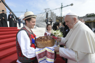 8-Viaje apostólico a Rumanía: Rezo del Padrenuestro
