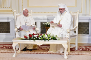 4-Voyage apostolique en Roumanie : Rencontre avec le Synode permanent de l'Église orthodoxe roumaine au palais patriarcal 