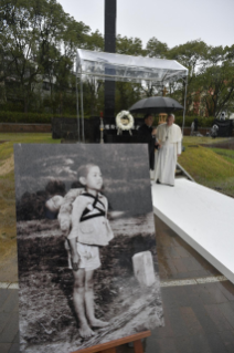 2-Apostolische Reise nach Japan: Botschaft des Heiligen Vaters über Atomwaffen 