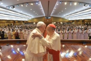 7-Viagem Apost&#xf3;lica &#xe0; Tail&#xe2;ndia: Encontro com os funcion&#xe1;rios e m&#xe9;dicos 