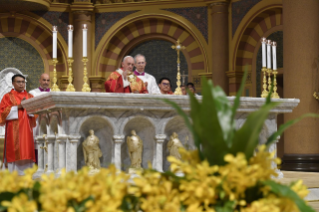 1-Apostolic Journey to Thailand: Holy Mass with Young People