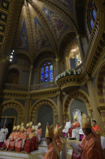 21-Apostolic Journey to Thailand: Holy Mass with Young People