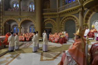 26-Apostolic Journey to Thailand: Holy Mass with Young People