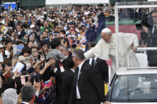 15-Viaggio Apostolico in Giappone: Santa Messa  