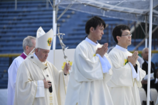 13-Apostolic Journey to Japan: Holy Mass