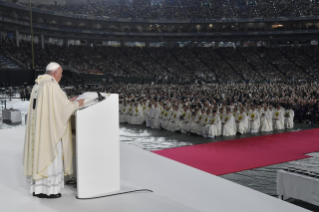 1-Apostolic Journey to Japan: Holy Mass