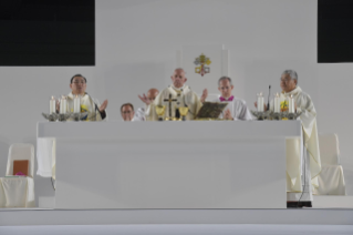 9-Apostolic Journey to Japan: Holy Mass