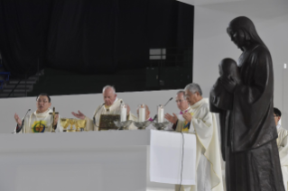 11-Apostolic Journey to Japan: Holy Mass