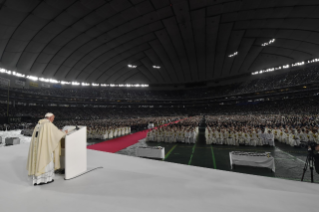 36-Apostolic Journey to Japan: Holy Mass