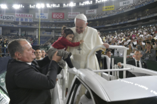 23-Apostolic Journey to Japan: Holy Mass