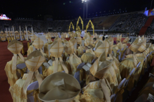 20-Viagem Apost&#xf3;lica &#xe0; Tail&#xe2;ndia: Santa Missa no Est&#xe1;dio Nacional 