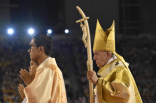 21-Viagem Apost&#xf3;lica &#xe0; Tail&#xe2;ndia: Santa Missa no Est&#xe1;dio Nacional 