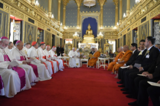 1-Viaje apostólico a Tailandia: Visita al Patriarca Supremo Budista
