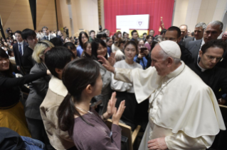 1-Voyage apostolique au Japon : Visite à la Sophia University