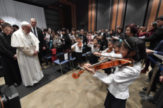 14-Viagem Apost&#xf3;lica ao Jap&#xe3;o: Encontro com as v&#xed;timas do tríplice desastre de 2011 