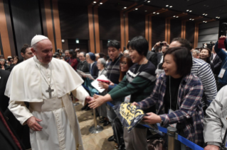 13-Viaggio Apostolico in Giappone: Incontro con le vittime del triplice disastro 