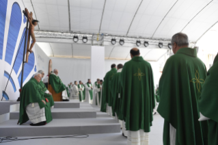 15-Besuch in Bari: Heilige Messe