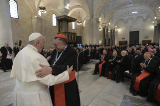 6-Visita a Bari: Encuentro con los obispos del Mediterráneo