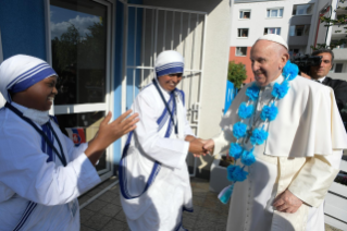 0-Apostolic Journey to Slovakia: Private Visit to the “Bethlehem Center” 