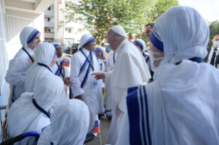 6-Viagem Apostólica à Eslováquia: Visita ao "Centro Belém" em Bratislava