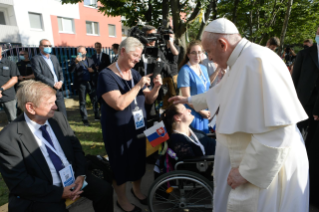 8-Apostolische Reise in die Slowakei: Privater Besuch im “Zentrum Bethlehem” 