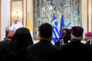 12-Viaje apostólico a Chipre y Grecia: Encuentro con las autoridades, la sociedad civil y el Cuerpo Diplomático