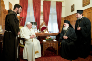 2-Apostolic Journey to Cyprus and Greece: Meeting of His Beatitude Hieronymos II and His Holiness Francis with the Respective Entourages