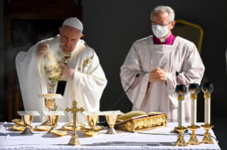 8-Viagem Apostólica a Chipre e à Grécia: Santa Missa 
