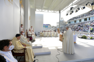 16-Voyage apostolique à Chypre et en Grèce : Messe 