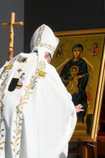 18-Apostolic Journey to Cyprus and Greece: Holy Mass