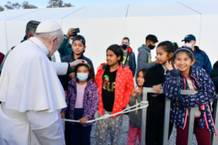 7-Viaje apostólico a Chipre y Grecia: Visita a los refugiados