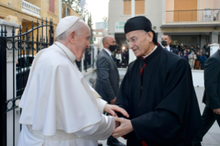 9-Apostolic Journey to Cyprus and Greece: Meeting with Priests, Consacrated Persons, Deacons, Catechists, Ecclesial Associations and Movements of Cyprus 