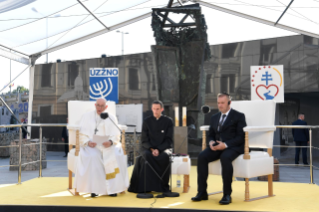 8-Voyage apostolique en Slovaquie : Rencontre avec la communauté juive 