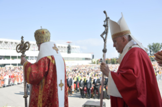 14-Viaje apostólico a Eslovaquia: Divina liturgia de San Juan Crisóstomo presidida por el Santo Padre