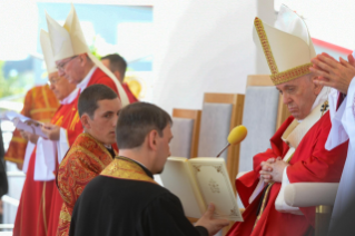 11-Viaje apostólico a Eslovaquia: Divina liturgia de San Juan Crisóstomo presidida por el Santo Padre