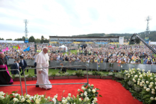 9-Apostolic Journey to Slovakia: Meeting with Young People