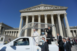 7-Apostolic Journey to Budapest: Holy Mass