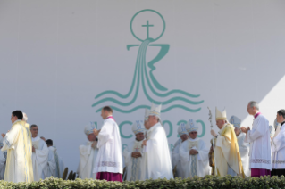 10-Apostolic Journey to Budapest: Holy Mass