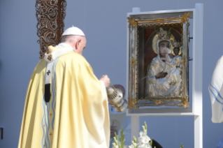 13-Apostolic Journey to Budapest: Holy Mass