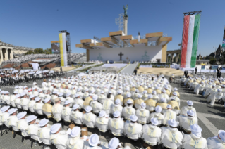 14-Apostolic Journey to Budapest: Holy Mass