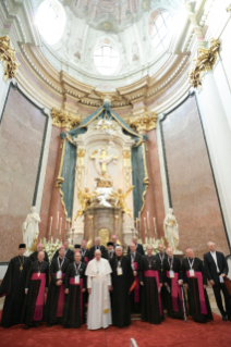 1-Viaggio Apostolico in Slovacchia: Momento di preghiera con i Vescovi  