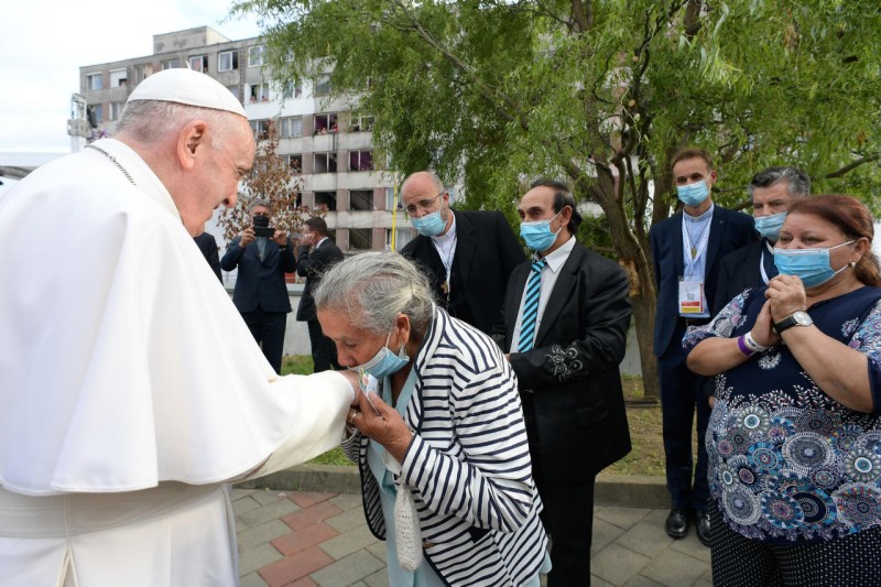 El Papa, con el pueblo romani